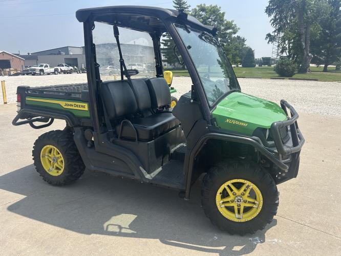 John Deere XUV 835M