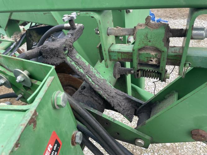 John Deere 726