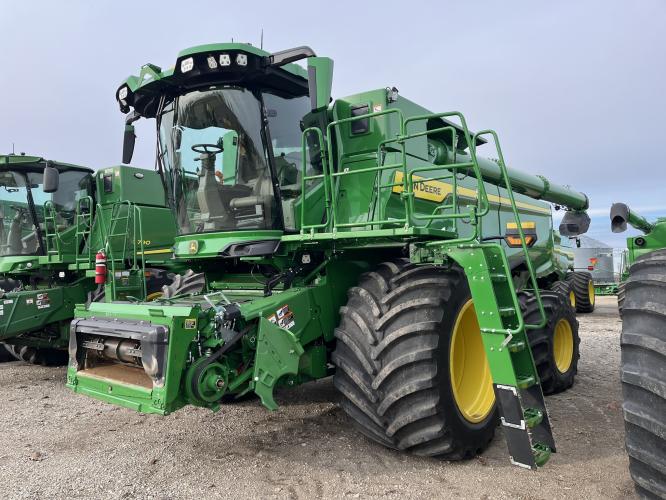 John Deere S7 900