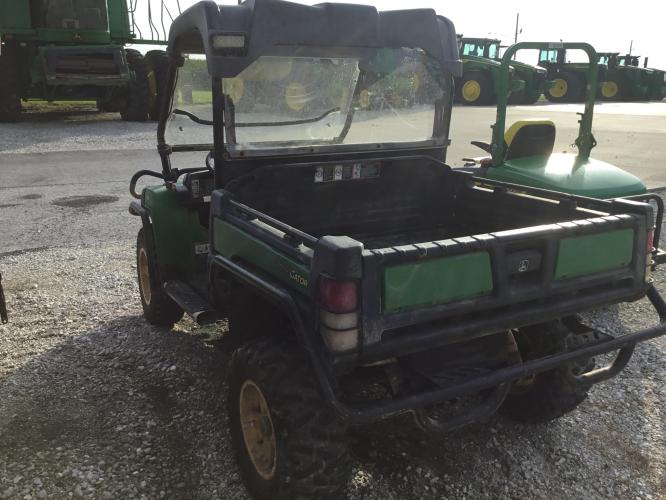 John Deere 825I