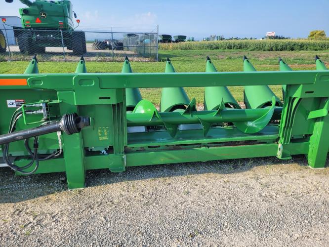 John Deere 608C