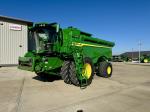 John Deere X9 1000