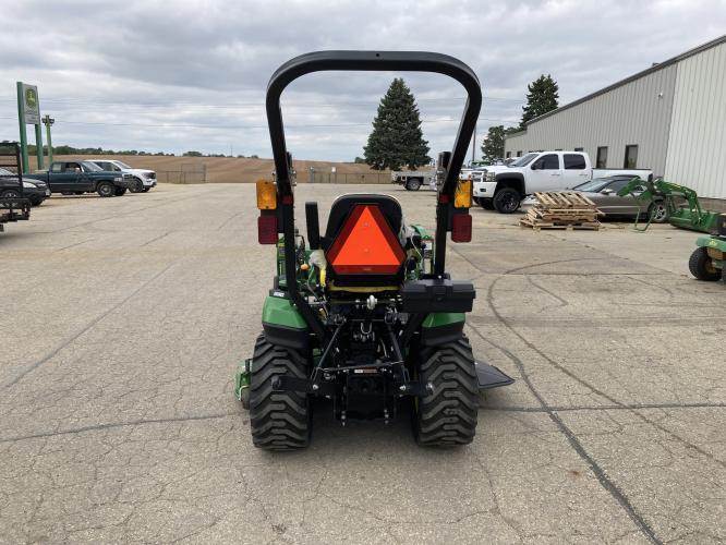 John Deere 1025R