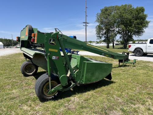 2011 John Deere 835