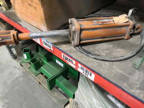  John Deere 3.5x8 Hydraulic Cylinder