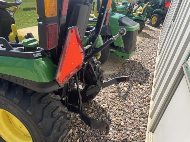 John Deere 2025R