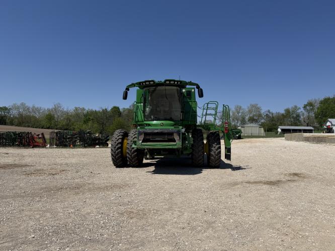 John Deere S760