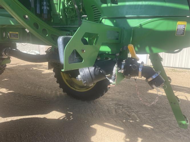 John Deere R4044