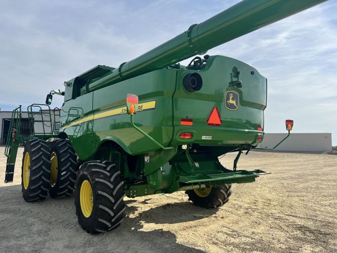 John Deere S770