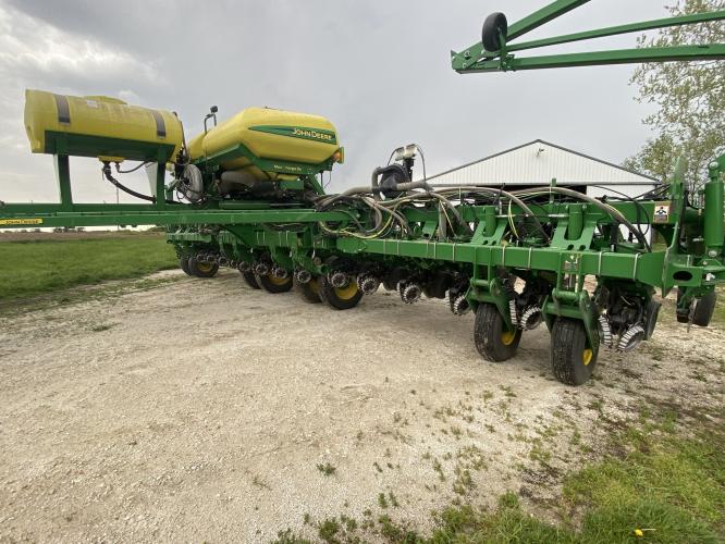 John Deere 1795