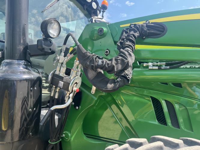 John Deere 6145R