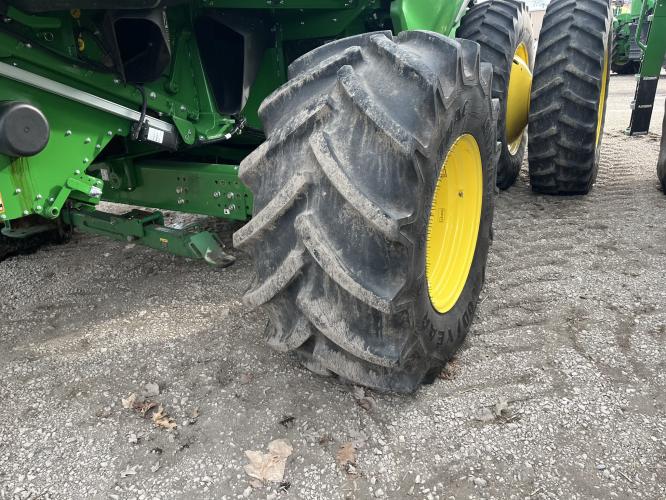 John Deere S7 800