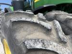 John Deere 8235R