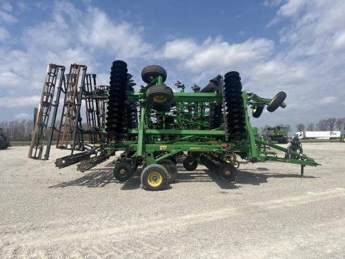 2023 John Deere 2660VT