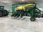 John Deere 1775NT