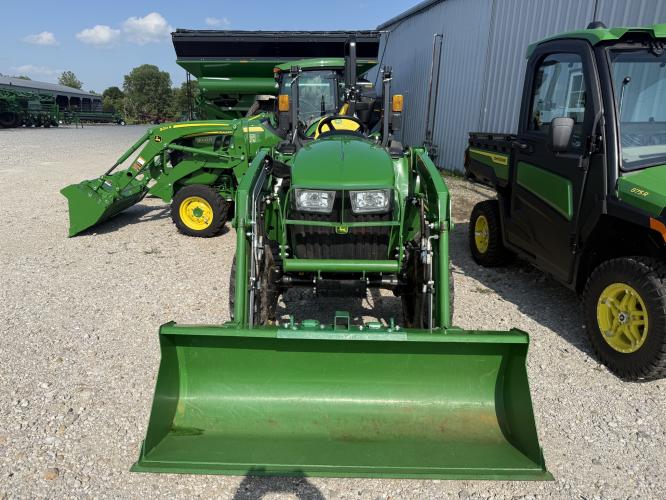 John Deere 3025E