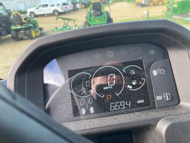 John Deere XUV835M
