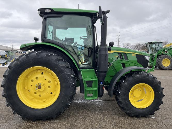 John Deere 6R 130