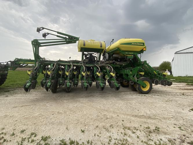 John Deere 1795