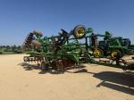 John Deere 2720