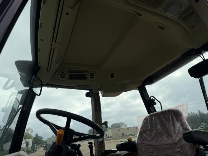 John Deere 5120M