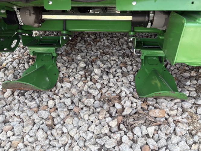 John Deere C8R