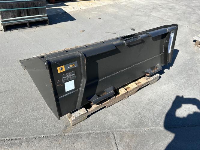 John Deere new KV24751 C66 bucket