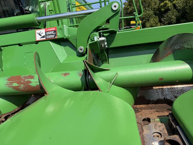 John Deere C12F