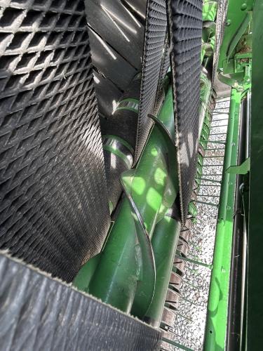 John Deere 560M