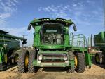 John Deere S670