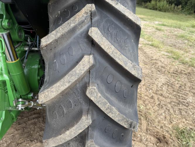 John Deere 5120M