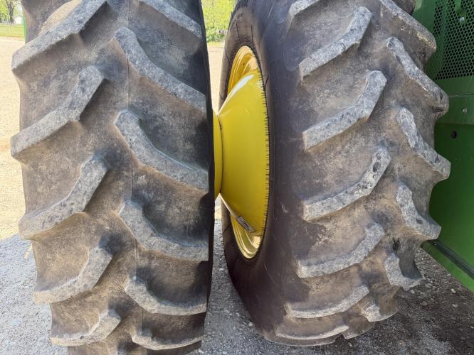 John Deere S760