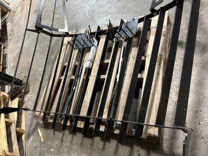 John Deere BYT11488 front window grille