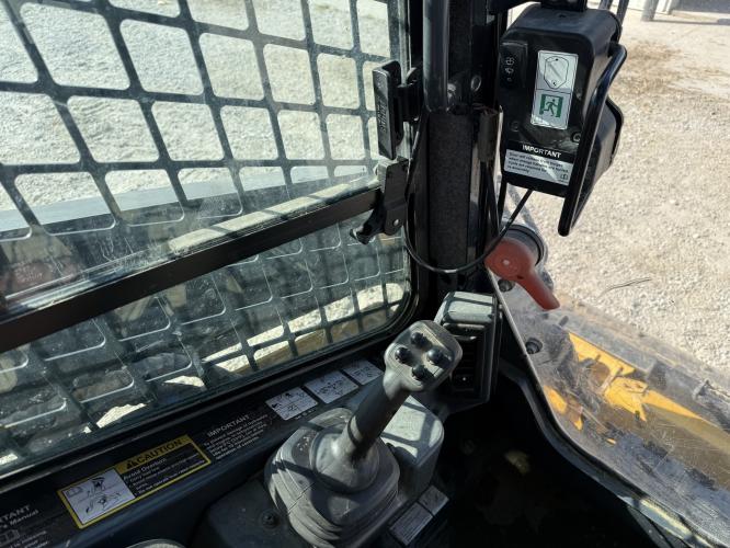 John Deere 331G