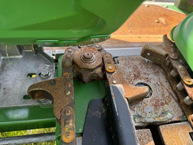 John Deere CR 8