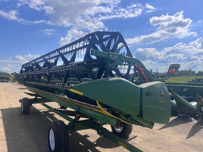 John Deere 625F