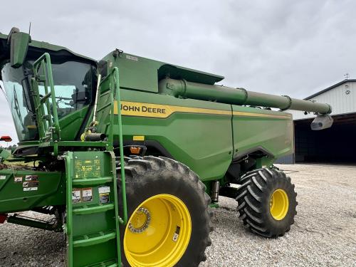 2025 John Deere S7 800