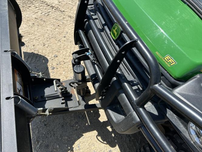 John Deere XUV 825I GREEN