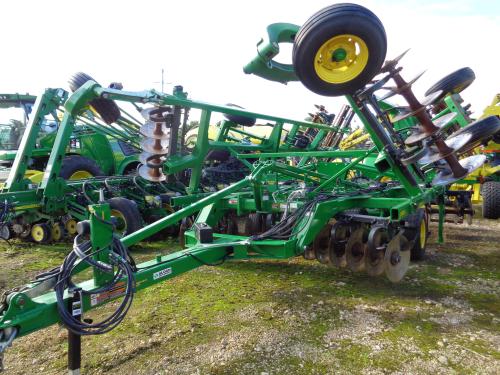2022 John Deere 2720