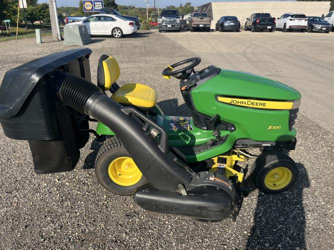John Deere X320