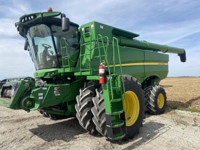 John Deere S780