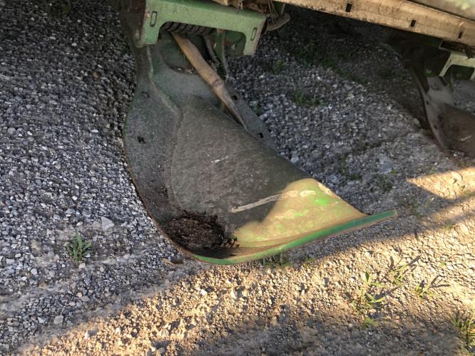 John Deere C16F