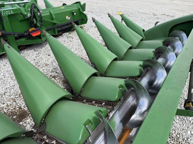 John Deere 712C