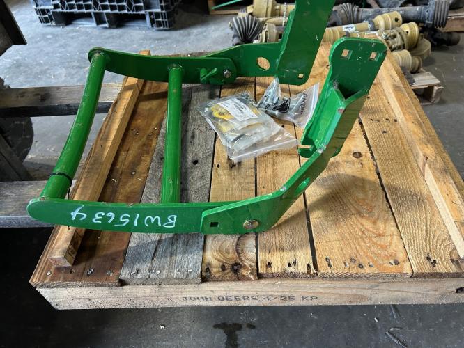 John Deere BW15634 HOOD GUARD