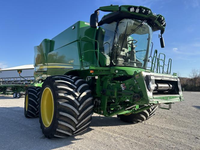 John Deere S790