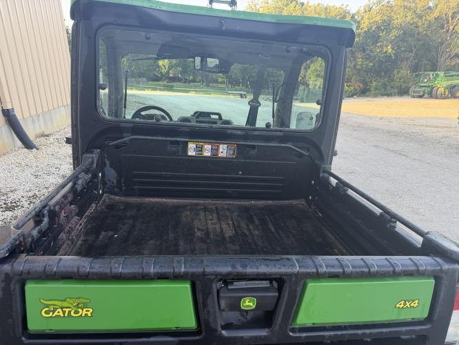 John Deere XUV835R