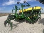John Deere 1775NT