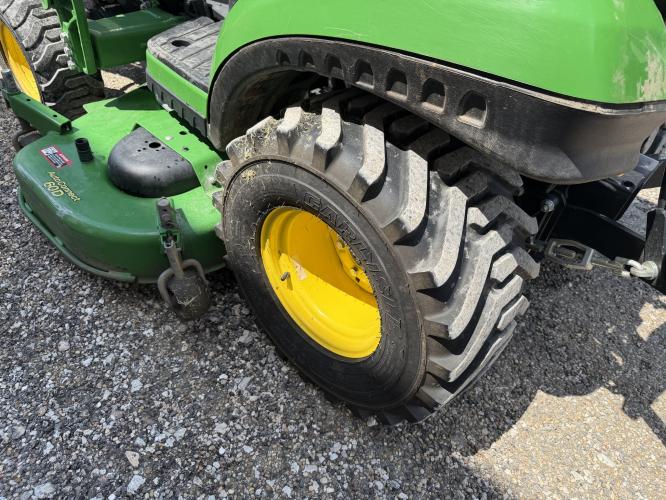 John Deere 1025R