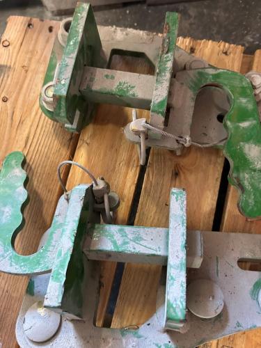 John Deere NEW BW15242 HD LATCH KIT