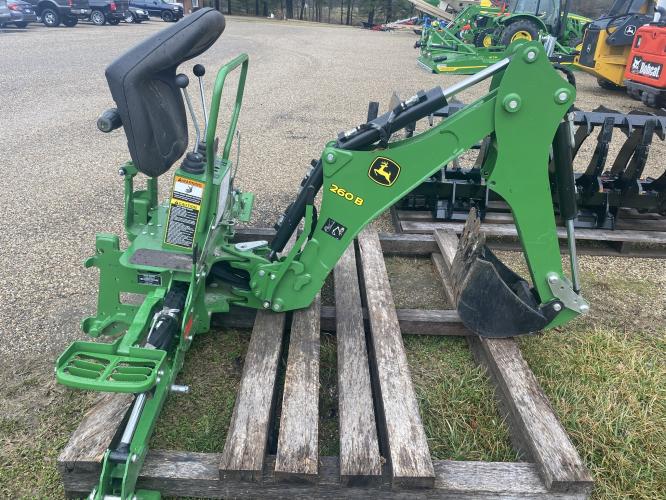 John Deere 260B